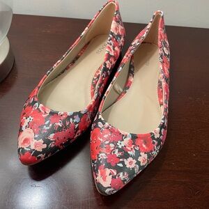 Red floral Expeess ballet flats